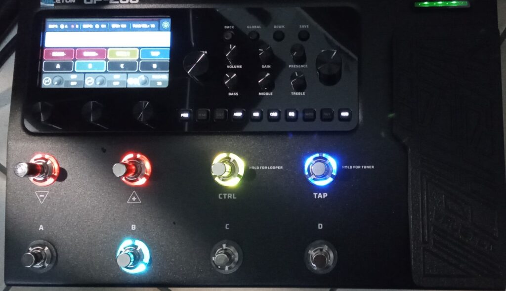 Unboxing Valeton GP 200