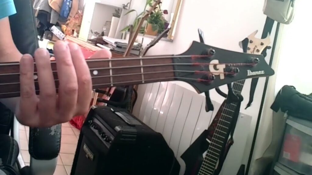 Débuter la guitare basse